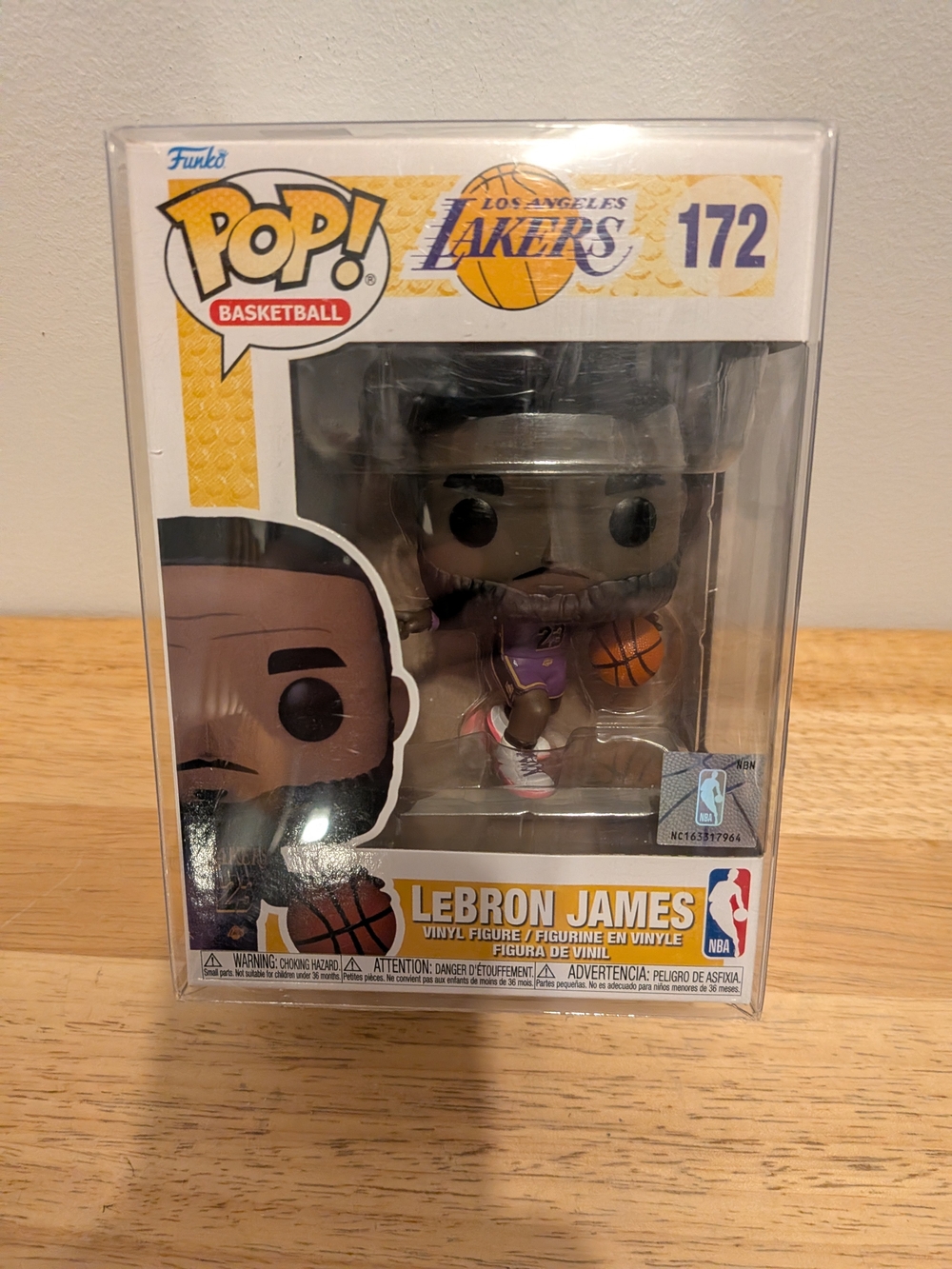 Funko Pop! Basketball LeBron James - Purple and Gold Lakers Figure #172